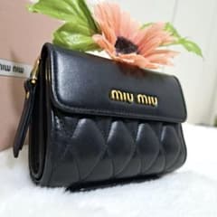 ✨極美品 TFID搭載✨ミュウミュウ 三つ折り マテラッセ キルティング