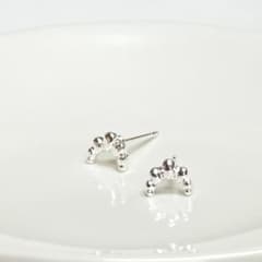 Thumbnail of ピアス クロワッサン 三日月 シルバー パン パン好き 極小 ミニ ミニピアス
