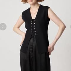 ももあ♡美品♡conte フロントボタン リブ ベスト　黒 m61770063708_1.jpg?1785742597