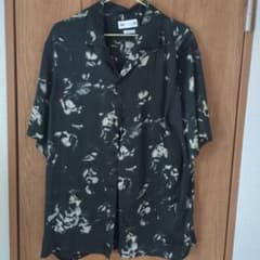 ZARA レギュラーフィット 半袖シャツ ブラック 花柄のサムネイル