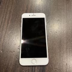 docomo iPhone8 ホワイト　64GB 64のサムネイル