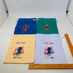 ベトナム刺繍巾着袋4枚セットのサムネイル