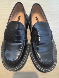 黒のローファー バックホワイトライン　22.5㎝のサムネイル