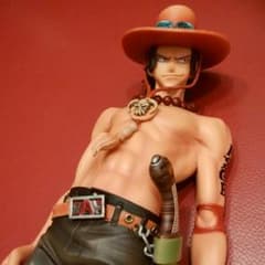 エースのフィギュア♪　ジャンク品！のサムネイル