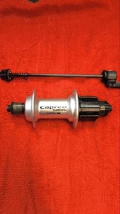 発見！SHIMANO Capreo FH-F700 リアハブ 希少な36Hです 発見！SHIMANO Capreo FH-F700 リアハブ 希少な36Hです - メルカリ