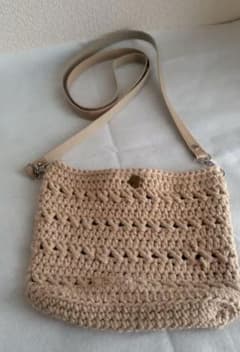 ハンドメイド かぎ編みショルダーバッグ ベージュのサムネイル