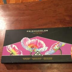 色鉛筆セットのサムネイル