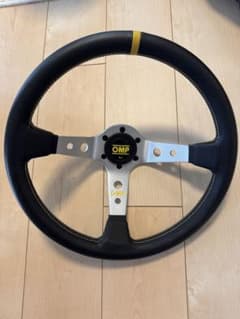 OMP ステアリング　コルシカ　ディープコーン 350mm OMP ステアリング コルシカ ディープコーン 350mm - メルカリ