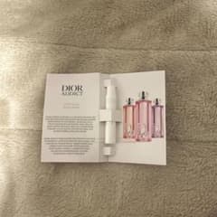 Dior Addict Rosy Glow サンプル香水のサムネイル