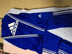 adidas ジャージセットアップのサムネイル