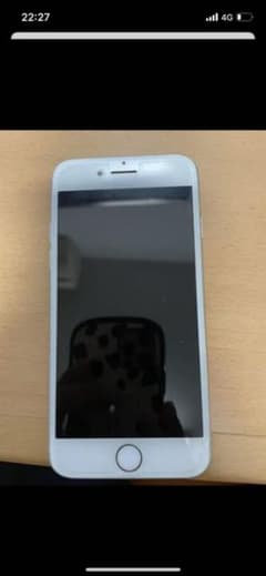 iPhone 7 Silver 128 GB SIMフリーのサムネイル