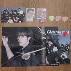 WayV 威神V Give Me That Phot Book ver.のサムネイル