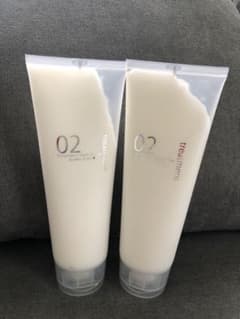 クイーンズバスルーム 薬用ヘアソープ／薬用トリートメントのサムネイル