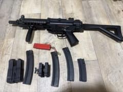 東京マルイ18禁 MP5電動ガン 本体 マガジン5本　収納ケース付きのサムネイル