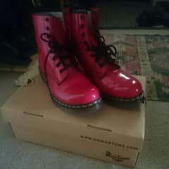 値下げ！Dr.Martens 8ホール UK6 REDのサムネイル