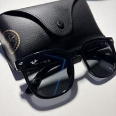 Ray-Ban サングラス　ブラック　箱ケース付きのサムネイル