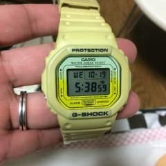 G-SHOCK  DW-5600LCのサムネイル
