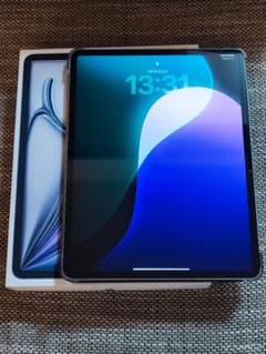 iPad Air 13in M2 128GB Cellular 箱付 電池97%のサムネイル