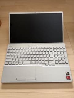 富士通 LIFEBOOK シルバー AMD搭載 FMVA51G2SE 富士通 LIFEBOOK シルバー AMD搭載 FMVA51G2SE - メルカリ