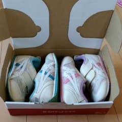 アシックス 2足セットのサムネイル