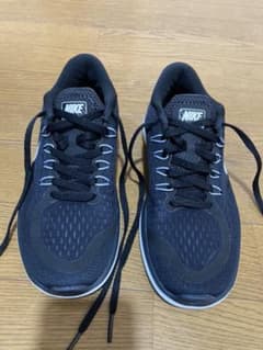 NIKE フィットネスシューズ　スニーカーのサムネイル
