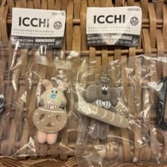 イッチー　ファッションカラビナマスコットチャームのサムネイル