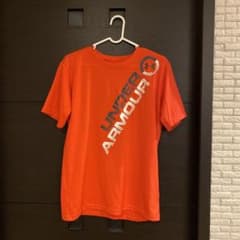 アンダーアーマー　半袖　ジュニアXLサイズのサムネイル