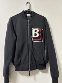 BURBERRY ブラック ジップアップジャケット - メルカリ
