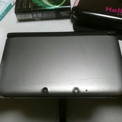 ニンテンドー3dsLL シルバーのサムネイル