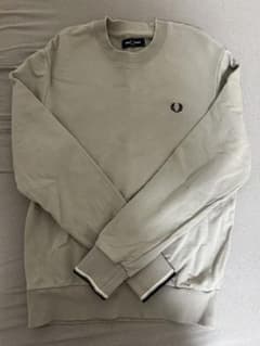 ヒ*ン様 FRED PERRY　フレッドペリー　トレーナー　スウエット　トップスのサムネイル