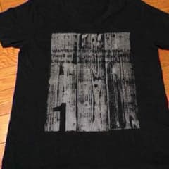 UVER バンドTシャツのサムネイル