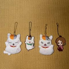 夏目友人帳　ぺたんこなぬいぐるみとアクリルキーホルダーセットのサムネイル