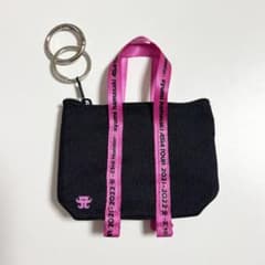 浜崎あゆみ クラッチバッグ 限定グッズ TA LIMITED ～Thank U tour～ 2024 グッズ発売決定！ | グッズ | 浜崎