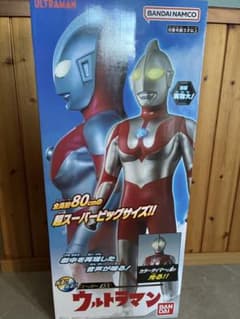 BANDAI スーパーDX ウルトラマン 全高約80cm フィギュア - メルカリ