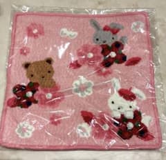 り*3様 【新品】ファミリア♡ハンカチ♡シェニール織 - メルカリ