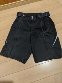 スキーアルペン競技ハーフパンツのサムネイル
