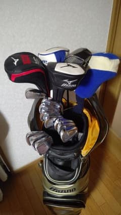 【ジャンク扱い】ドライバー5本、UT21°、アイアン3~PAS、キャディバッグのサムネイル