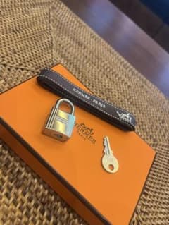 HERMES シルバー 南京錠 鍵付きのサムネイル