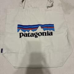 Patagonia トートバッグ アイボリー ロゴプリントのサムネイル