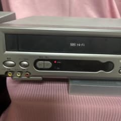 SHARP DV-NC55 VHS DVD一体型ビデオデッキ 本体ジャンク - メルカリ