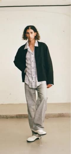 ROLD SKOV グレー デニムスラックスのサムネイル
