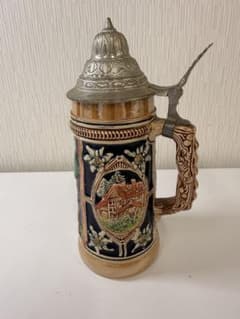 ドイツ製 ビアスタイン 蓋付き ビアジョッキ GERMANY刻印 陶器 レリーフのサムネイル