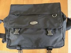 emis ショルダーバッグ