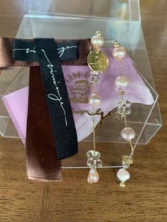 vivi ange 9cmパールピアスのサムネイル