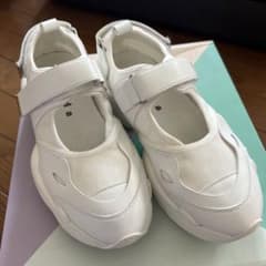 ルシーダ Lucinda スニーカーサンダル　サイズ35 22.5cmのサムネイル