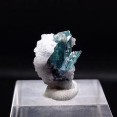 【37Ct】アフガニスタン産 インディゴライトトルマリン 母岩付 鉱物標本 21Ct】アフガニスタン産 インディゴライト トルマリン 鉱物標本