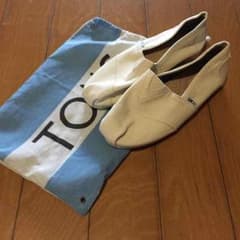 TOMS靴のサムネイル