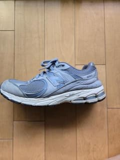 New Balance グレー スニーカーのサムネイル