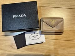 プラダ　PRADA 三つ折り財布　ベージュのサムネイル