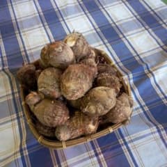 新鮮 里芋 1、2キロgのサムネイル